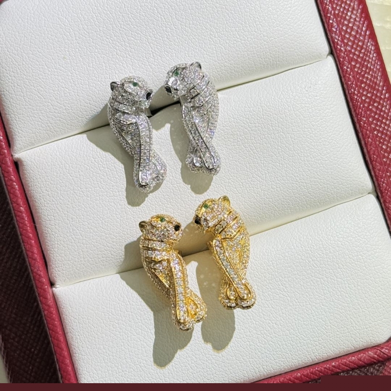 Ca*t*er earrings